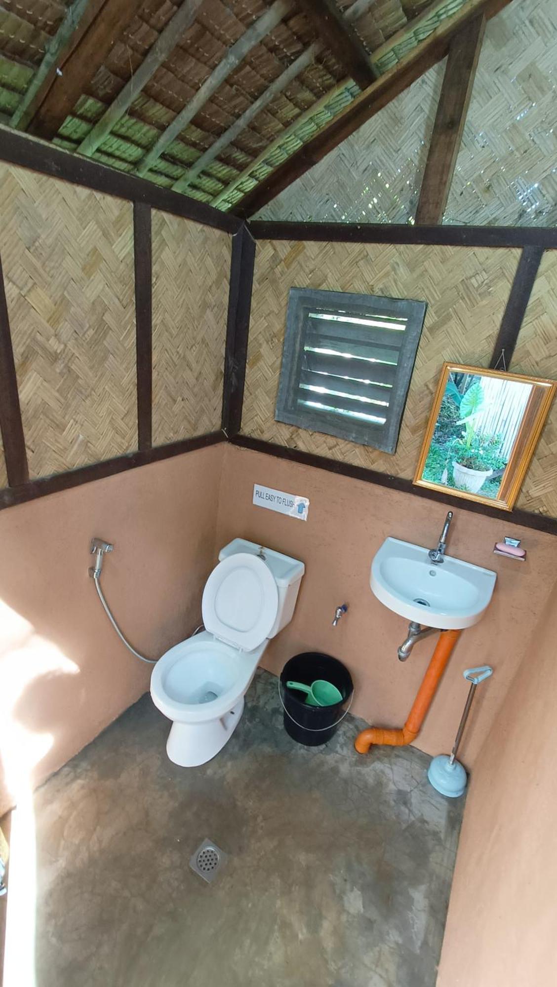 Tony'S Country Glamping With Chalet With Private Wash Room Accommodation 爱妮岛 外观 照片